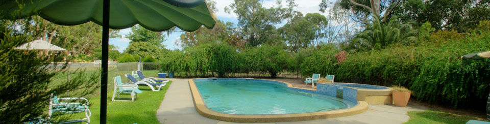 Swimming Pool At Greenacres Motel Corowa NSW